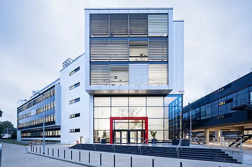 
Innovációs képességeinek magasabb szintre emelése érdekében az Adhesive Technologies 2022-ben megnyitotta düsseldorfi székhelyén az Inspirációs Központját